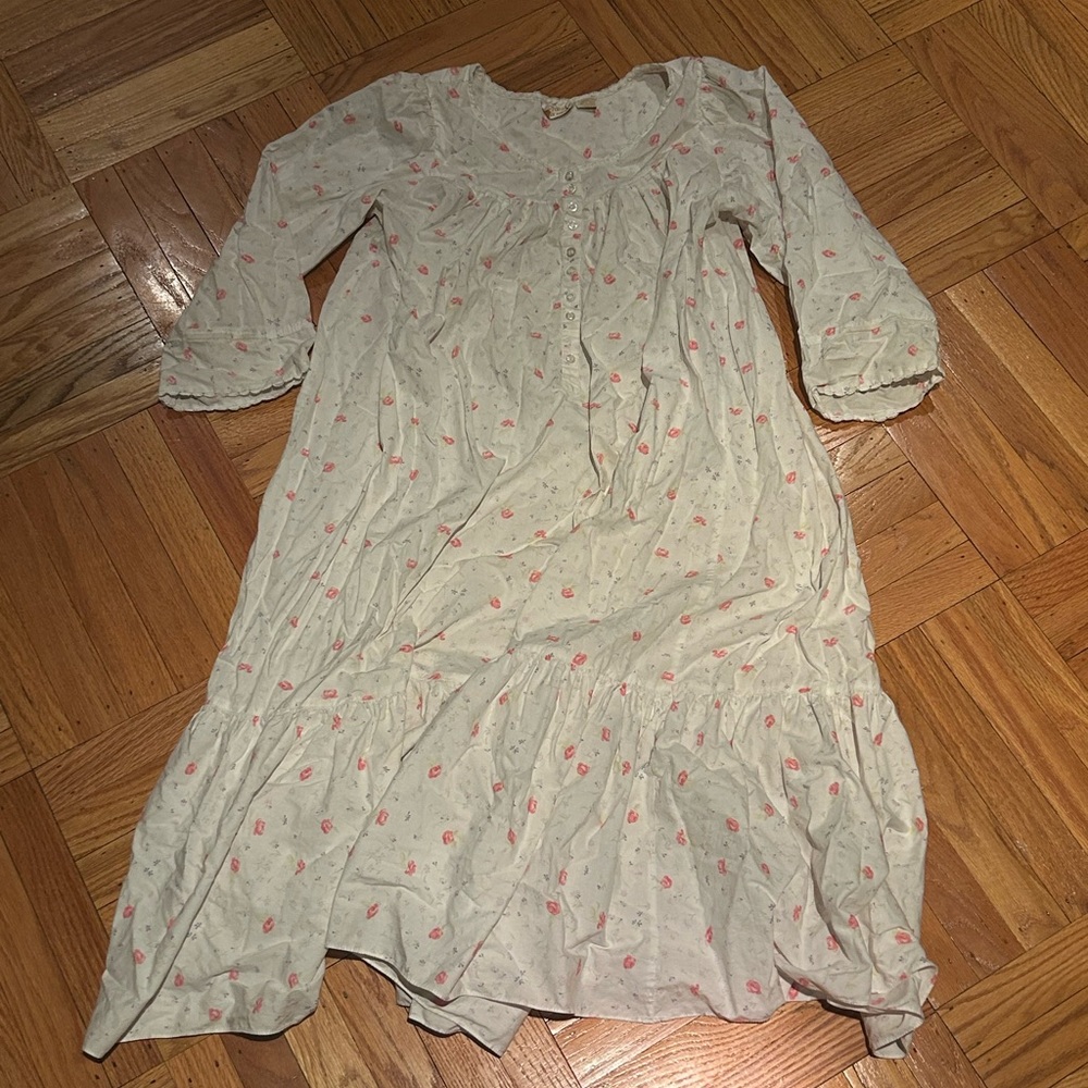 Vintage Victoria’s Secret night gown